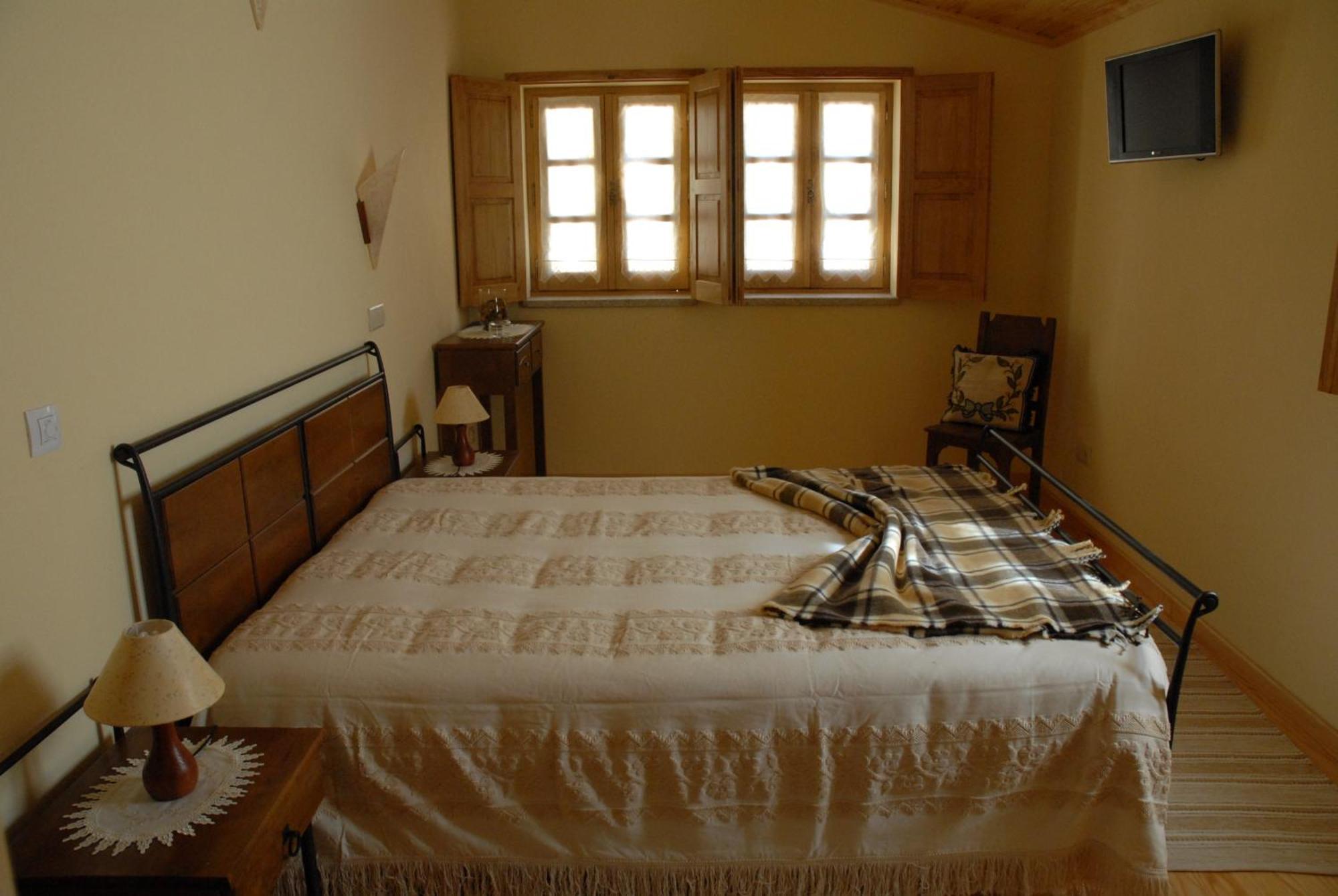 Casa Da Moreia Sabugueiro  Eksteriør billede
